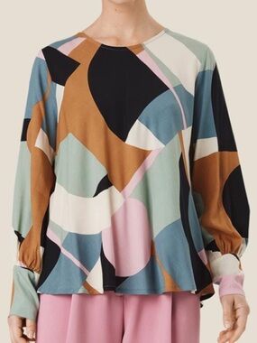 Like New MASAI Copenhagen Drisa Geometric Pattern Blouse Size XL